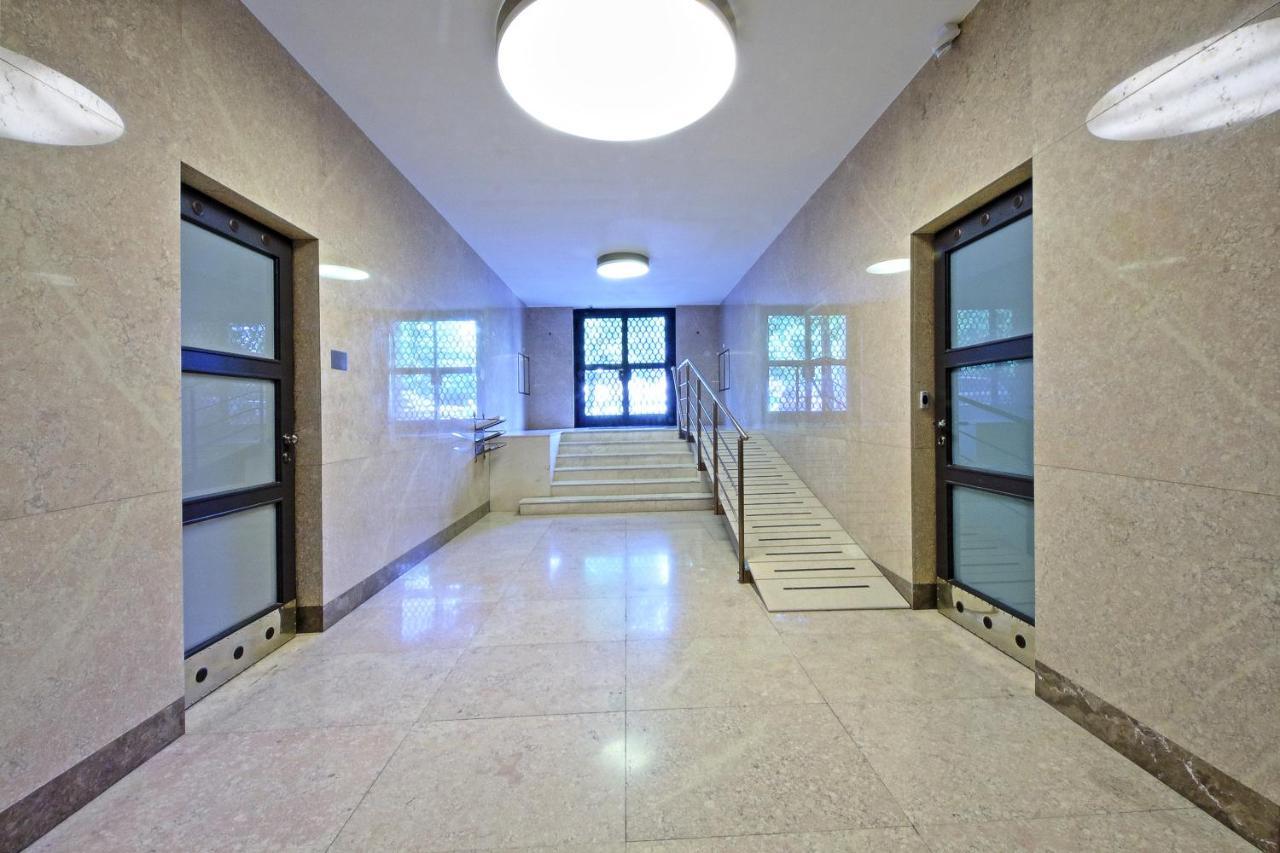 Lotus Apartment Prag Exterior foto