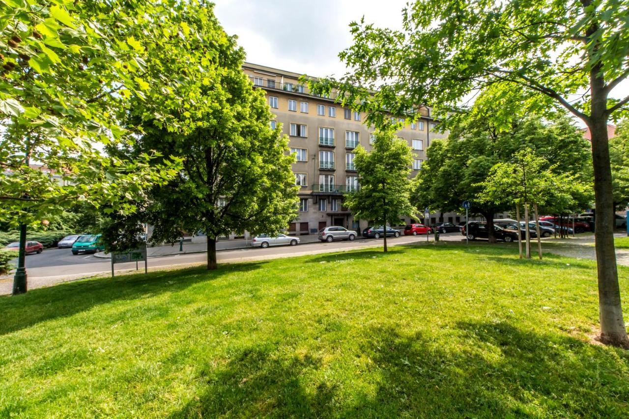Lotus Apartment Prag Exterior foto